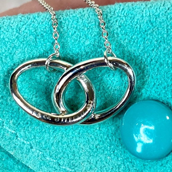 Tiffany & Co silver double loop love “peretti” necklace - Picture 2 of 7